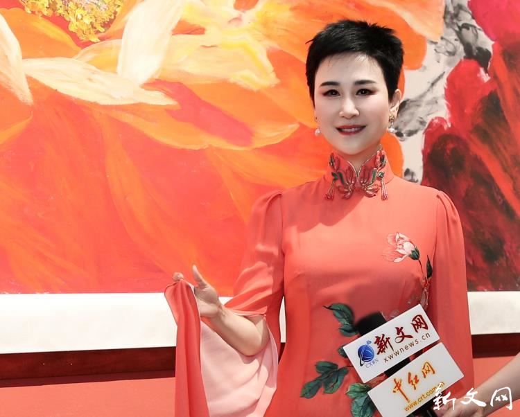 “华夏遇见 诗琳画卷”李小琳诗书画展在重庆美术馆启幕